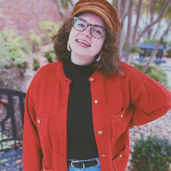 Meet your Posher, Crystal - Picture 2 of 4